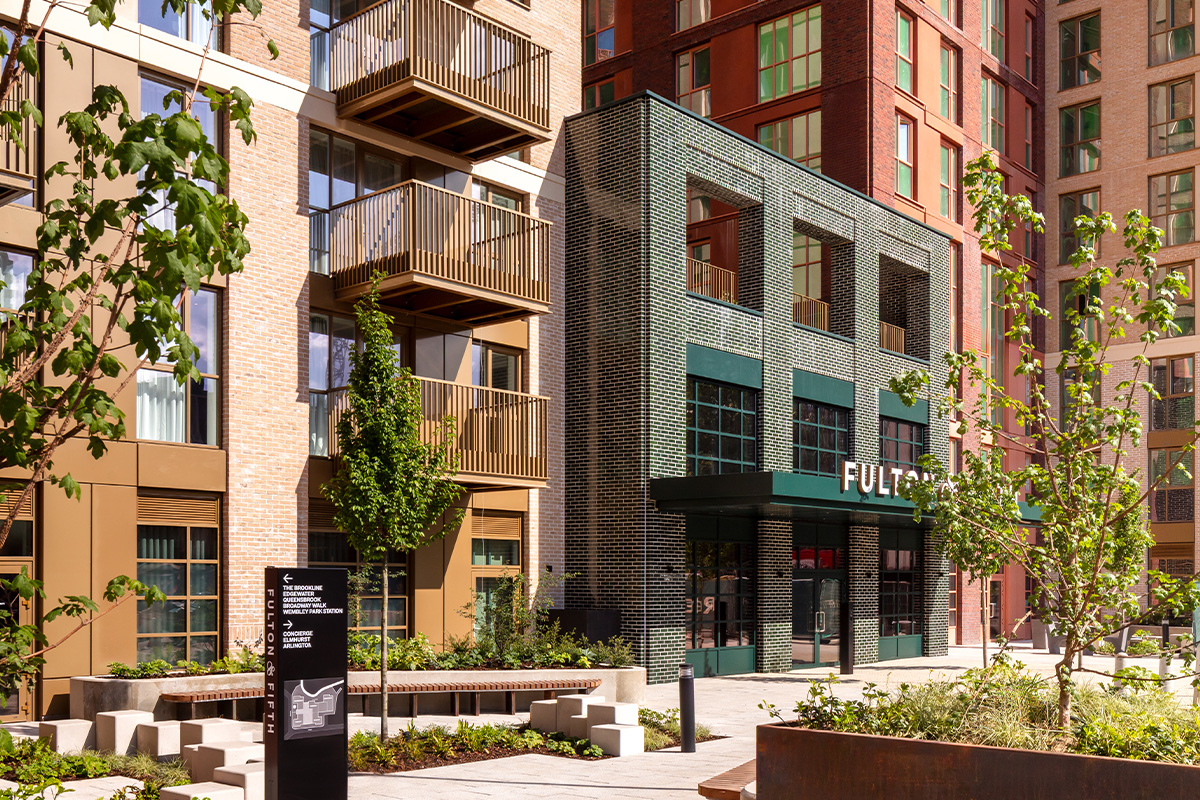 Fulton & Fifth | Entrance