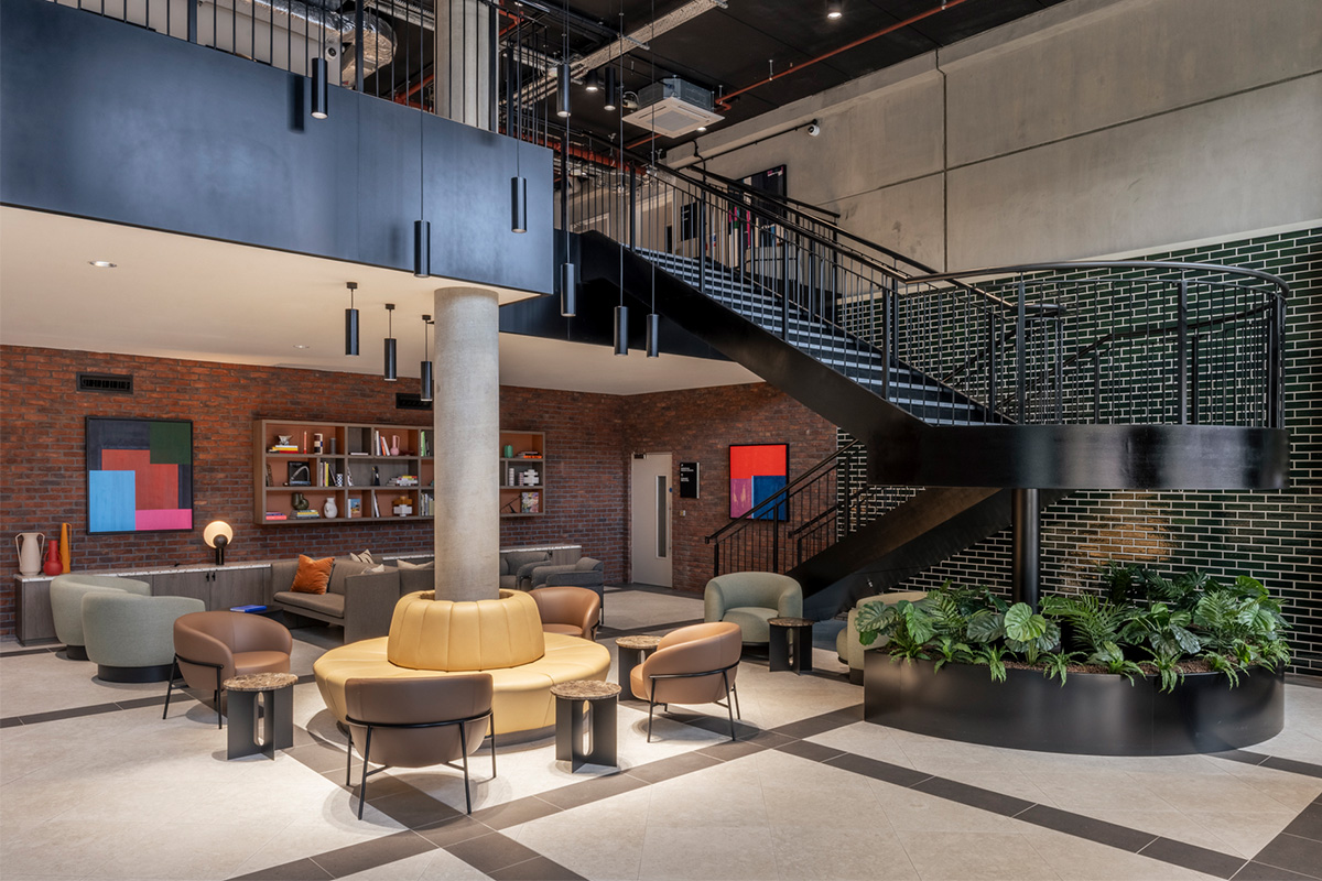 Fulton & Fifth | Lobby